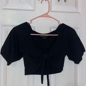 Aeropostale. Black tie front crop top. Small.